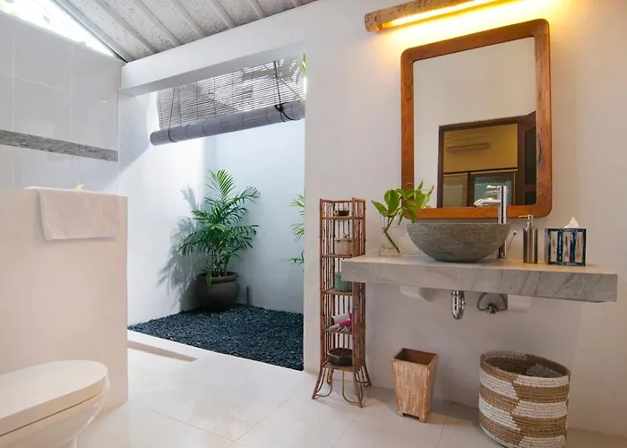 Amazing 1 Bedroom Private Pool Walk To Villa