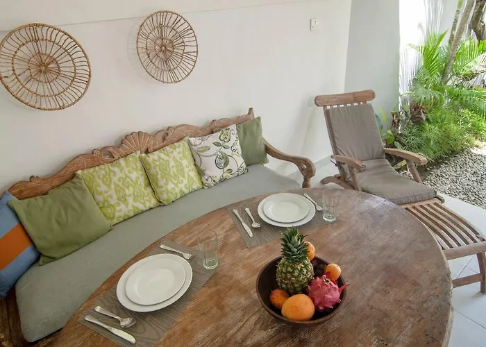 Amazing 1 Bedroom Private Pool Walk To Villa *
