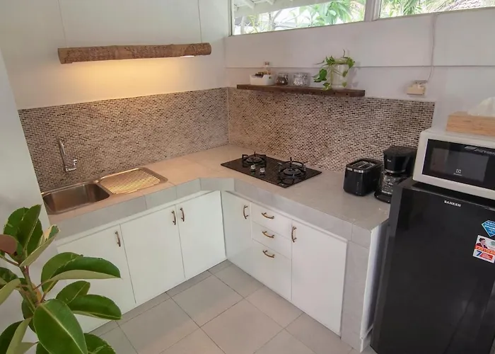 Amazing 1 Bedroom Private Pool Walk To *
