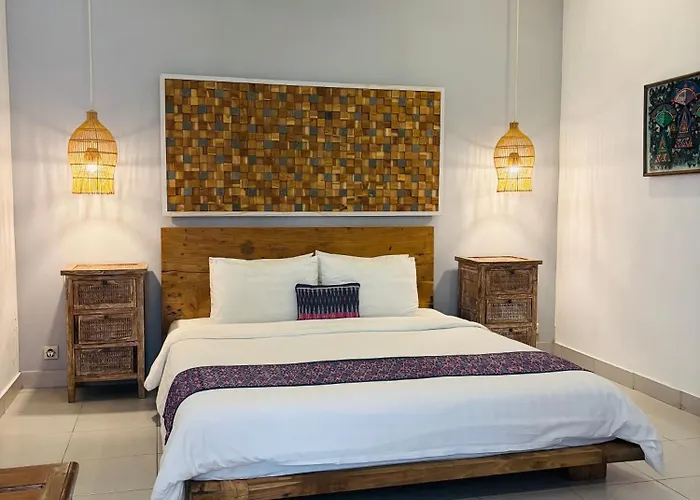 Amazing 1 Bedroom Private Pool Walk To